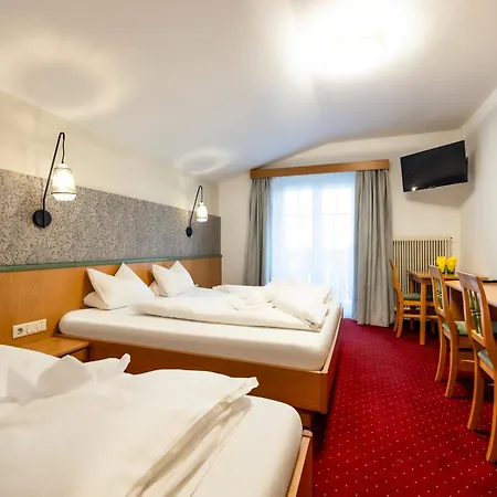 Guest house Schnitzl-eck Flachau