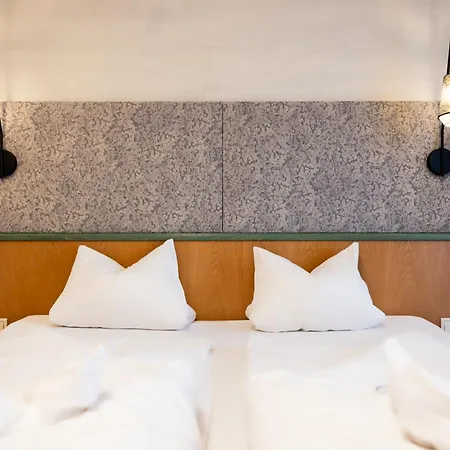 شنيتزل-إيك بيت ضيافة