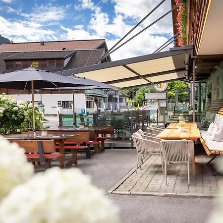 شنيتزل-إيك بيت ضيافة فلاخاو